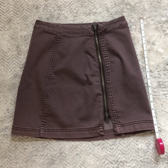 Free People New Without Tags Purple Zipper Mini Skirt Size 2 - Picture 2 of 4